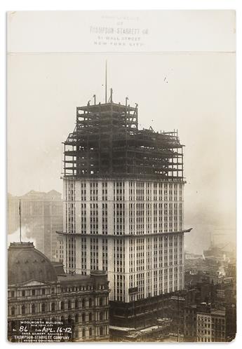 WURTS BROTHERS PHOTOGRAPHERS (1894-1979) Packet of photos from construction of the Woolworth Building. 1910-1913.